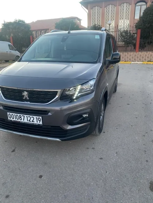 Peugeot Partner 2022 Rifter