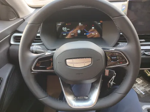 Geely Emgrand 2025 Champion