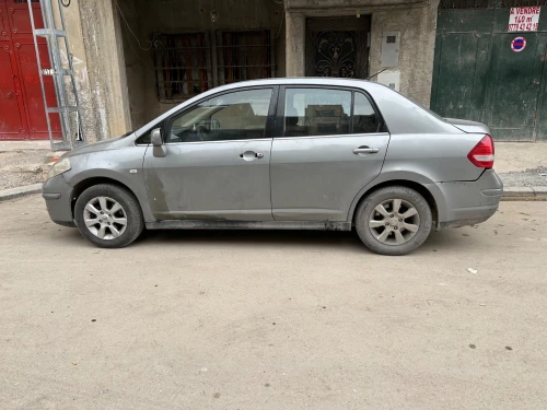 Nissan Tiida 2011 