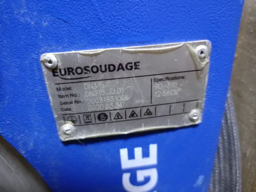 Machine de soudage bout à bout pour tuyaux PEHD
