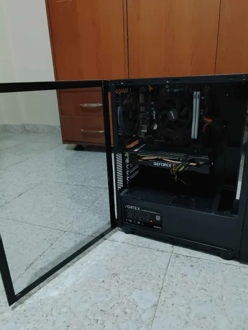 PC Gamer Ryzen 5 3600 / GTX 1660 Super / 16GB RAM / SSD + HDD / Boîtier et Alimentation neuve