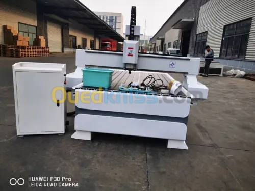 CNC ROUTER