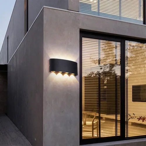 أضواء LED بلمبات الإضاءة داخلية وخارجية