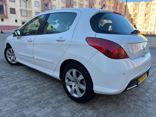 Peugeot 308 2012 Alluer