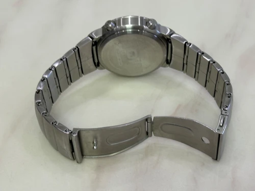 Montre TheOne Binary Originale en Excellent état