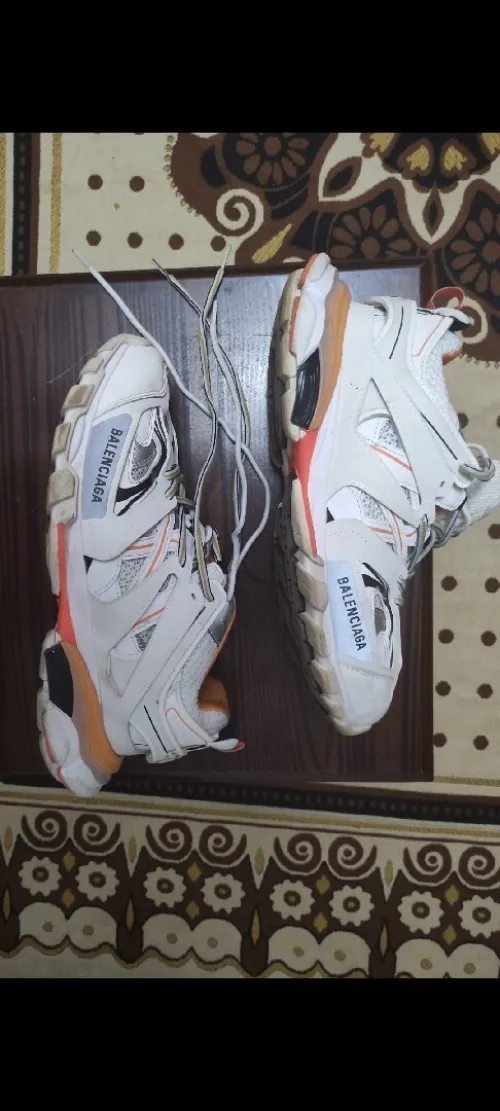 balenciaga white orange ouadkniss
