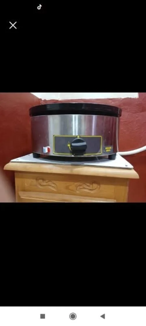 Crêpière et gaufrier français 