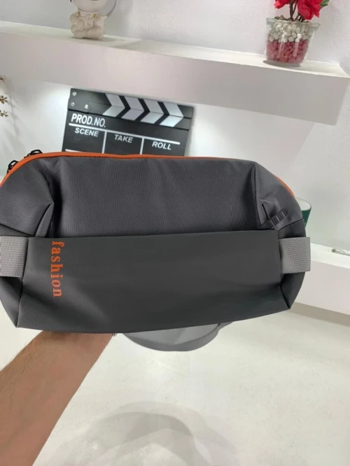 Sac de Poitrine Fashion pour hommes avec bandoulière LX067, حقيبة أغراض حجم كبير