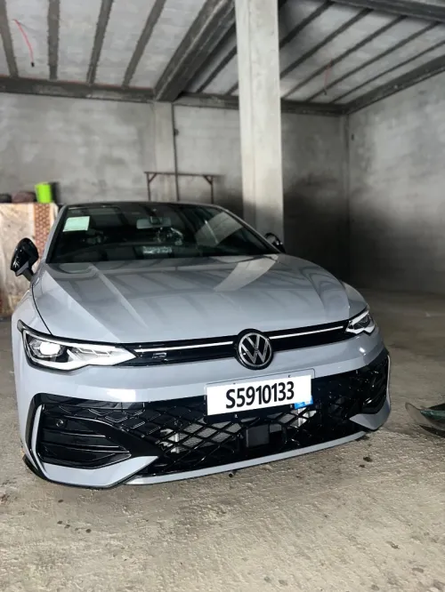 Volkswagen Golf 8 2025 R-Line