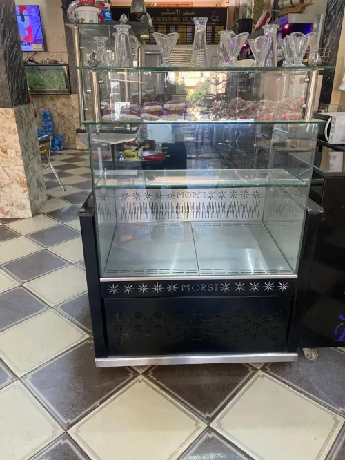 Frigo morsi 2 port 1.80 m +frigo morsi 1 port +frigo lipton 2 port +frigo présentoir morsi 