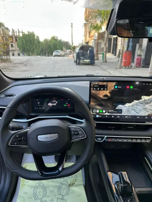 Geely Coolray 2025 Sport bac