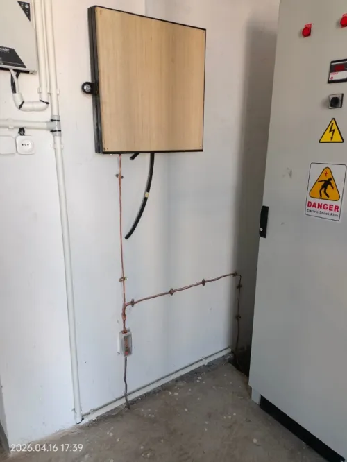 poste transformateur, groupe électrogènes et armoires électriques s