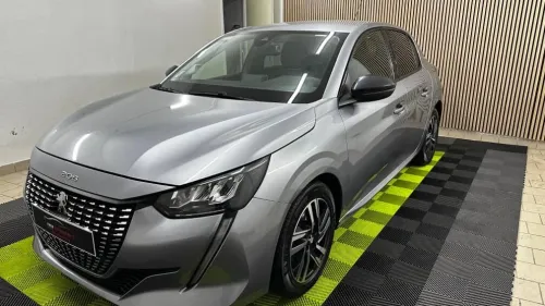 Peugeot 208 2023 Allure Pack 5
