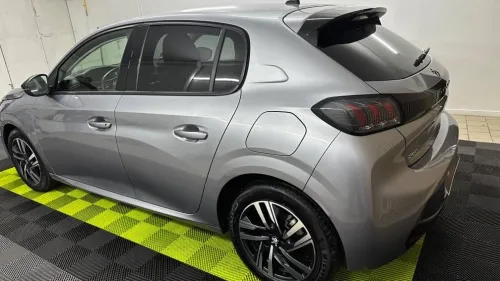 Peugeot 208 2023 Allure Pack 3
