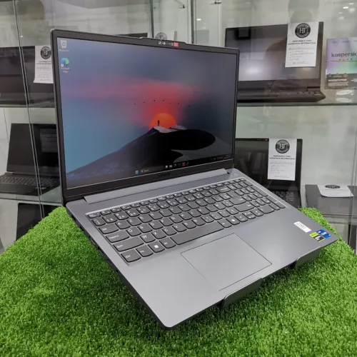 Lenovo LOQ i5-12450HX RAM 16Gb 512SSD RTX 4050 6GB 15.6" 144GHz Neuf jamais utilisé