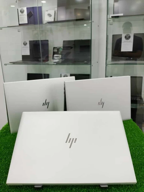 HP ELITEBOOK 840 G8  i5 11th Gén / 16 Go / 512 Go SSD / 14" FHD IPS