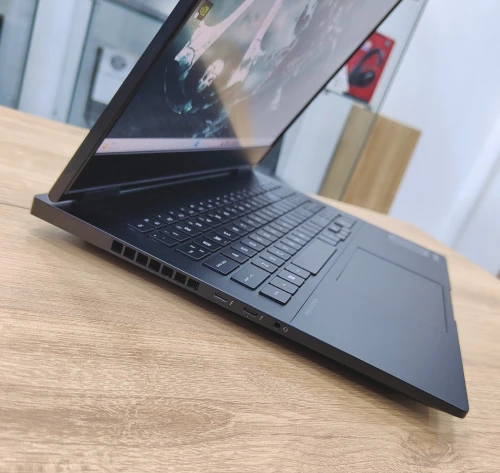 HP Omen 16 i9-13900HX 16Gb RAM 1Tb SSD RTX4060 8Gb 140W 16" QHD 240 Hz
