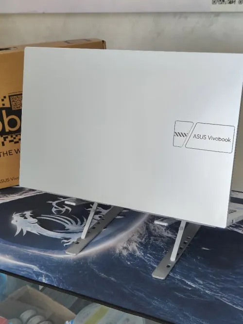 ASUS VIVOBOOK 15 X1502V i5-13500H 16GO RAM 512SSD 15.6 FHD JAMAIS UTILISÉ SOUS EMBALLAGE