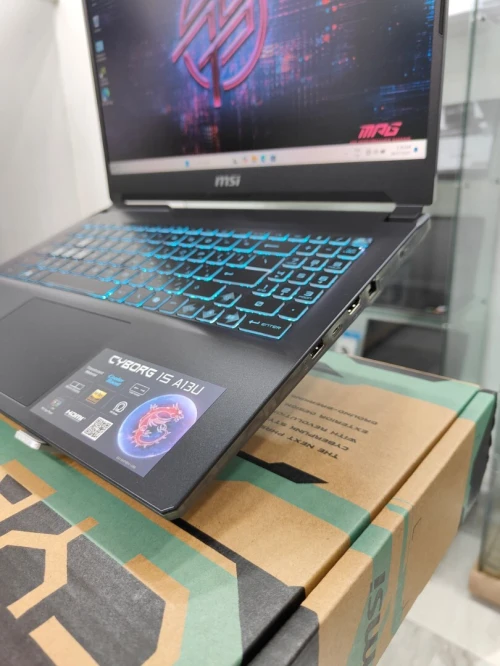 MSI cyborg 15 i5 13420H RAM 16GB 512SSD RTX 3050 6GB 15.6"FHD 144hz NEUF SOUS EMBALLAGE