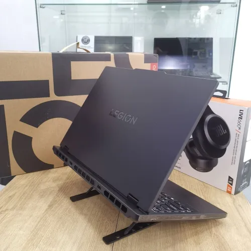 Lenovo Legion 5 | Ryzen 7 260 | RTX 5060 | 16GB DDR5 | 1TB SSD | 15.6" WUXGA | Neuf