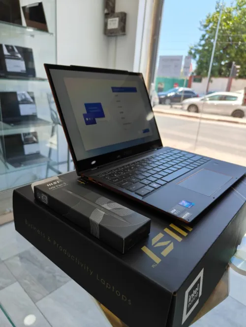 MSI SUMMIT E13 AI EVO ULTRA 7 155H 16GB 1TBSSD 13.3"FHD+ TACTILE 360 ULTRA LEGER NEUF SOUS EMBALLAGE