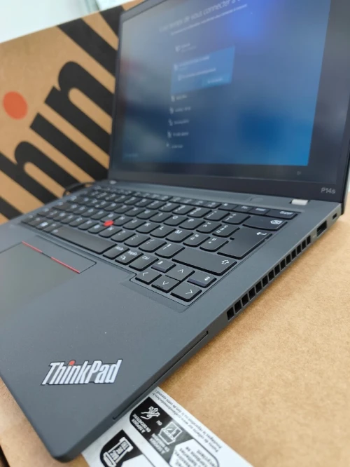 THINKPAD P14S RYZEN 7 PRO 6850U 32GB RAM 512SSD 14"FHD+ NEUF JAMAIS UTILISE