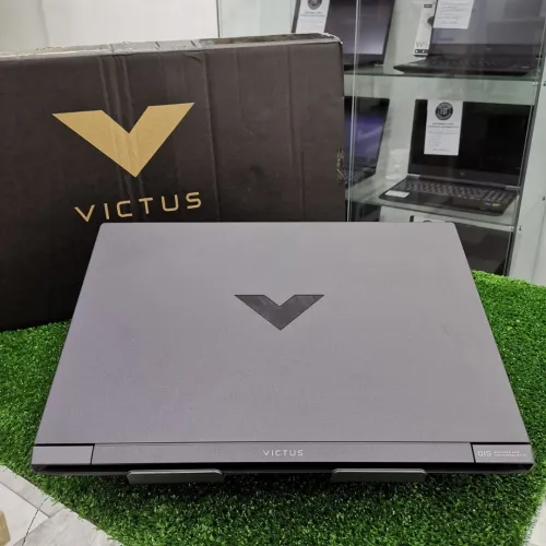 HP VICTUS 15 i7 13620H 16GB 512SSD RTX5060 8GB 15,6"FHD 144HZ NEUF SOUS EMBALLAGE