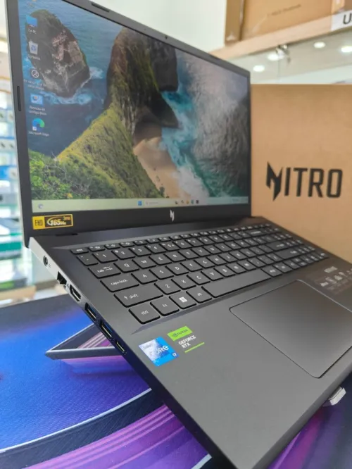 ACER NITRO V15 I7 13620H 16GO RAM 512SSD 15.6 FHD 165HZ RTX 4060 08GO JAMAIS UTILISÉ