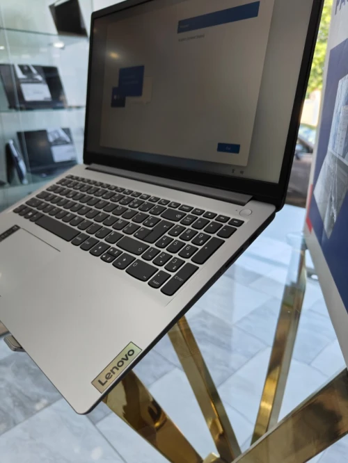 LENOVO IDEAPAD 1 RYZEN 5 5500U 16GB 512SSD 15.6"FHD NEUF SOUS EMBALLAGE AVEC SAC A DOS ORIGINAL
