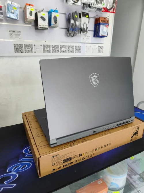 MSI THIN 15 i5 12540H 16GB 512SSD RTX3050 15,6FHD 144Hz ETAT NEUF TRES PEU UTILISÉ