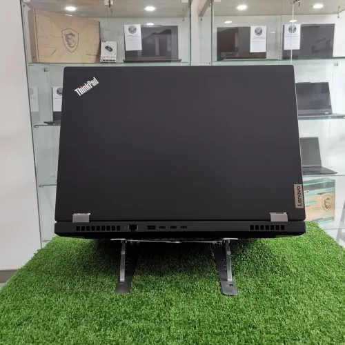 Lenovo ThinkPad P15 Gen 2 | i9 | 32GB | 1TB | RTX A3000 | 4K | Workstation Mobile Ultra Puissante