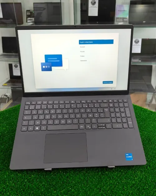 Dell 15 DC15250  i5 13th Gén / 16 Go RAM / 512 Go SSD / 15.6" FHD