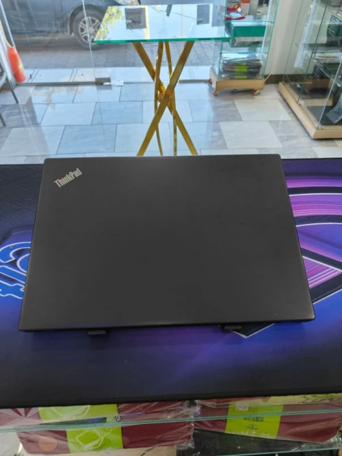 LENOVO THINKPAD X13 Ryzen 5 Pro 4650U  16 Go 256 Go SSD 13.3" Full HD