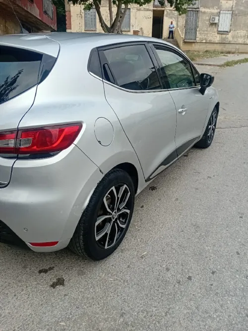 Renault Clio 4 2019 Limited 2