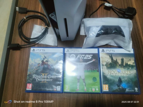 Ps5 slim standard avec boite europien (anglterre)