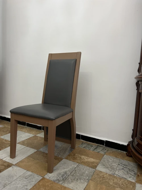 6 chaises en hêtre