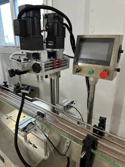 Bouchonneuse automatique