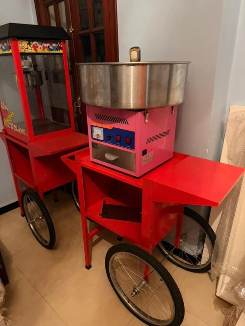 Fontaine de chocolat machine de popocorne et barbe a papa