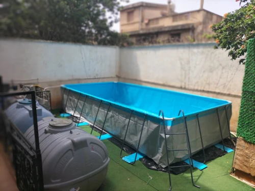 Piscine مسبح