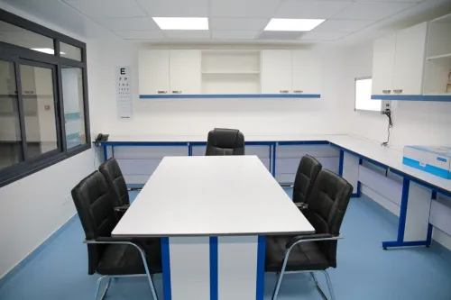 FAUX PLAFOND : HOPITAUX , LABORATOIRES , SALLE BLANCHE , BLOC OPERATOIRE 