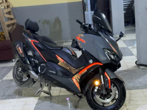 Yamaha T max 2020