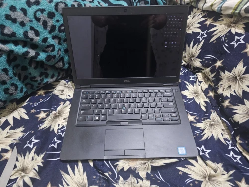 Pc portable Dell Latitude 5490 + accessoires
