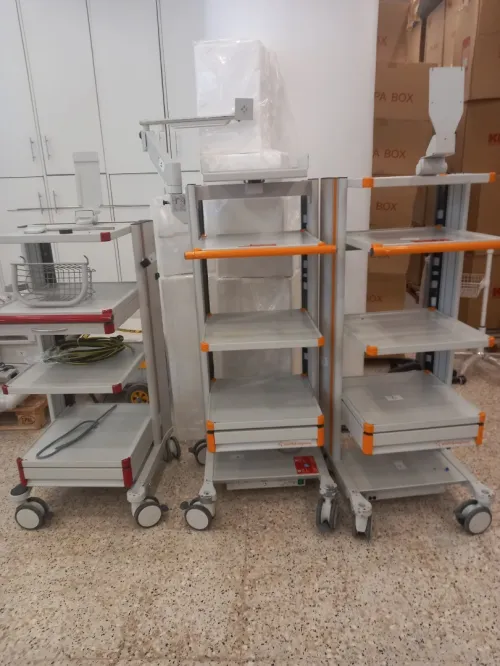 Chariots pour colonne de célioscopie 