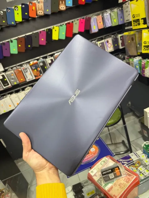 Intel(R) Celeron(R) N4000 CPU 8GB RAM 256GB