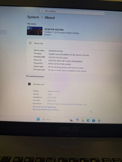 Intel(R) Celeron(R) N4000 CPU 8GB RAM 256GB