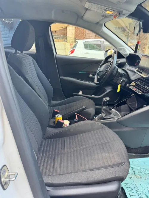 Peugeot 208 2023 E-Style