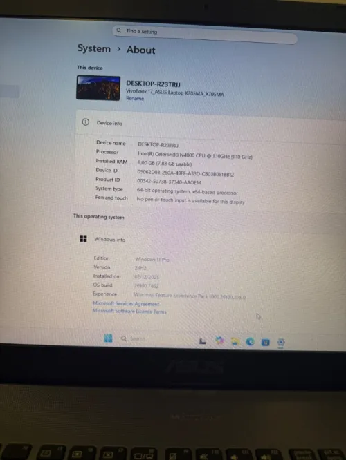 Laptop Asus vivobook 17 Intel(R) Celeron(R) N4000 CPU 8GB RAM 256GB