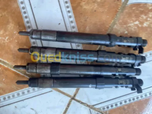 Injecteur Delphi 2.0hdi +pompe hp(doseur)+alternateur 