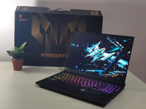 PREDATOR ULTRA 9 275HX RTX 5070 32GB 6400MHZ 1TB SSD 16" QHD 240HZ