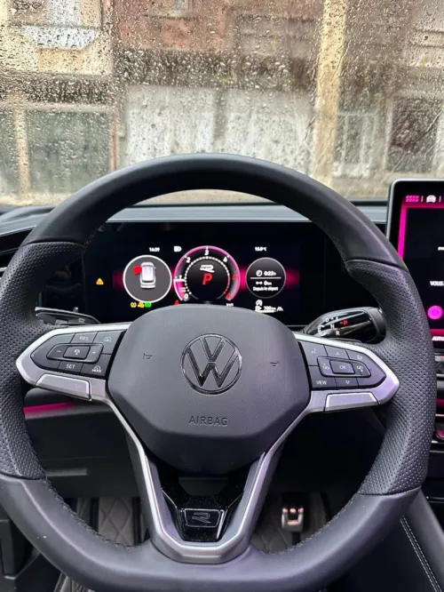 Volkswagen Tiguan 2025 Rline black